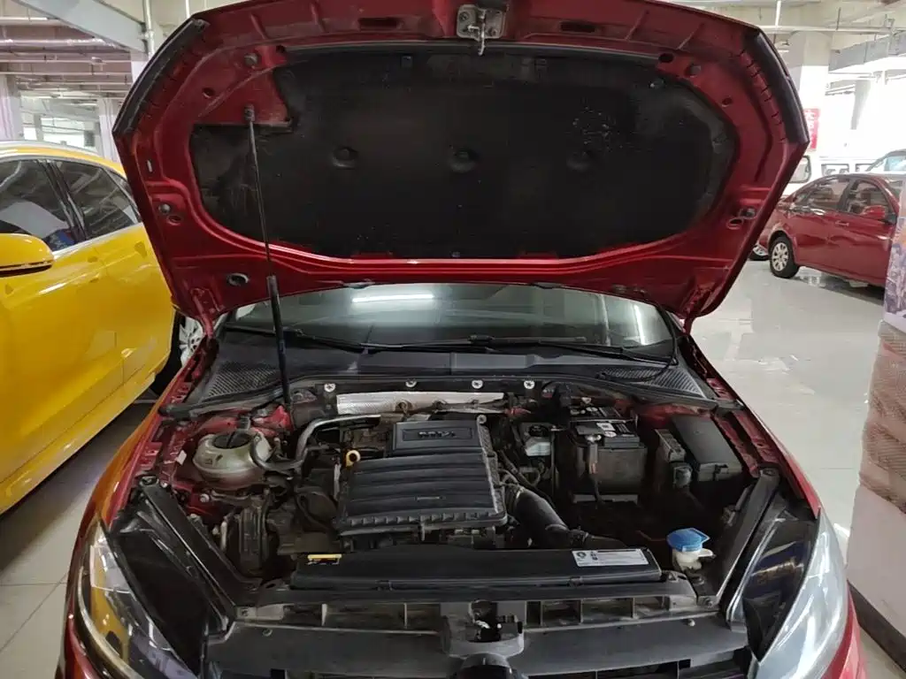 Volkswagen Golf — миниатюра 20