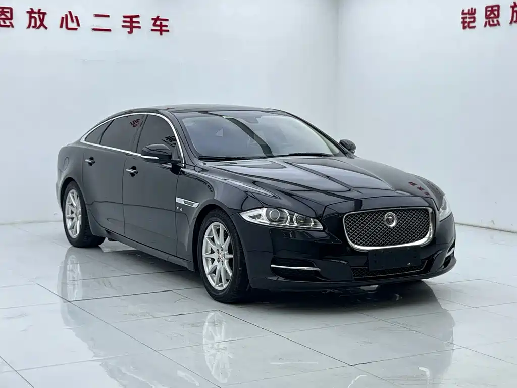 Jaguar XJ — миниатюра 3