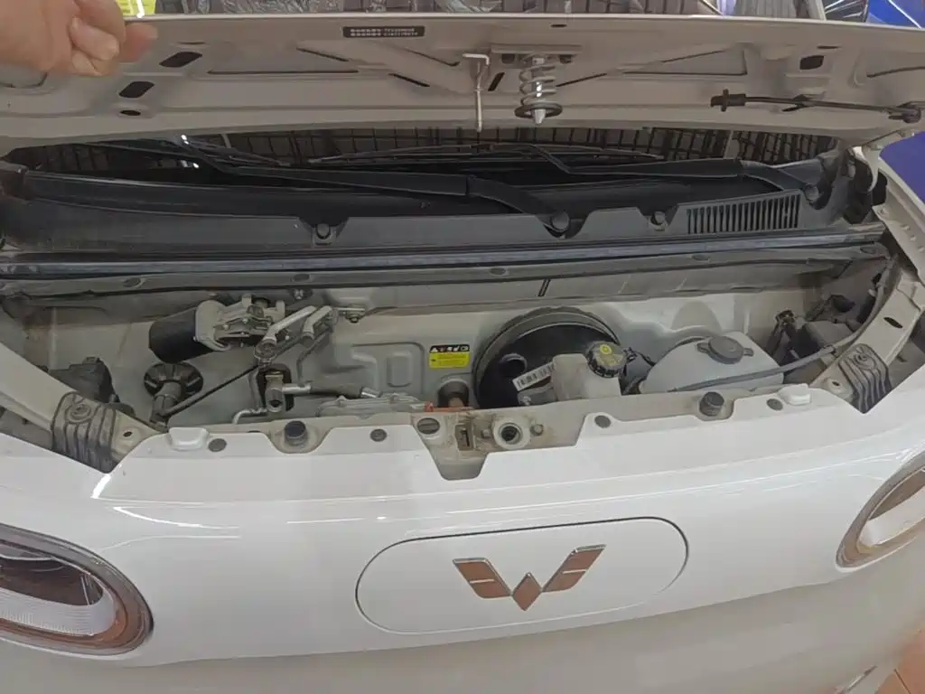 Wuling MINIEV — миниатюра 20