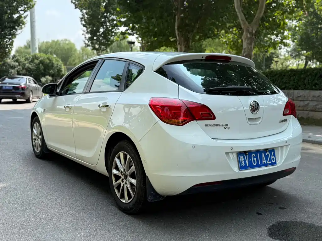 Buick Excelle — миниатюра 7