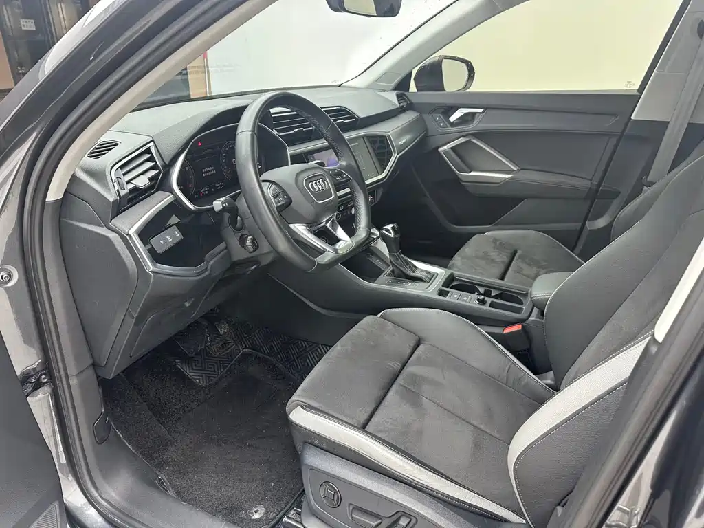 Audi Q3 — миниатюра 10