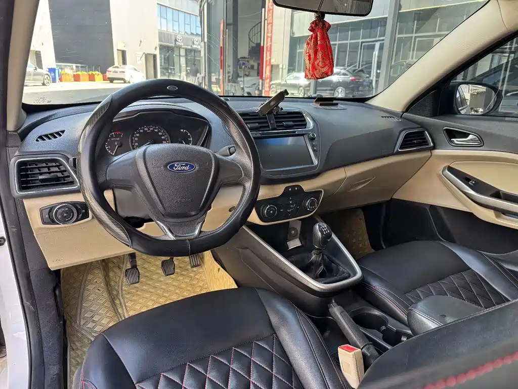 Ford Escort — миниатюра 4