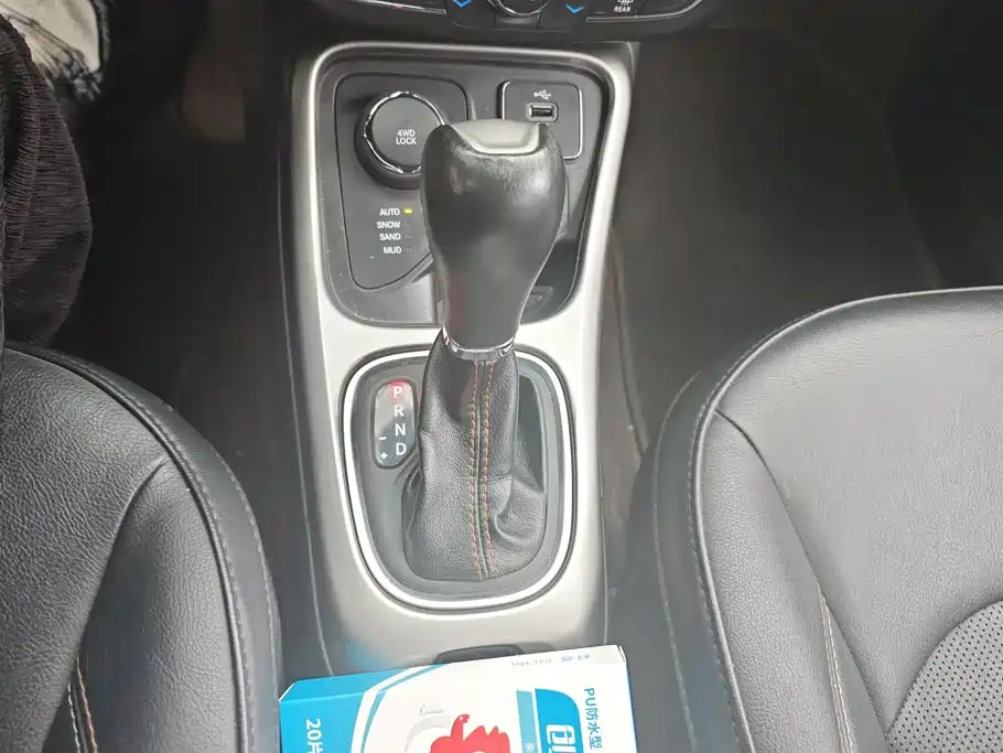 Jeep Compass — миниатюра 16