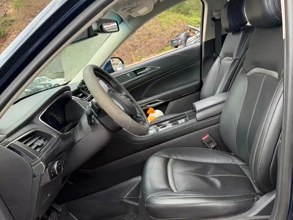 Ford Taurus — миниатюра 3