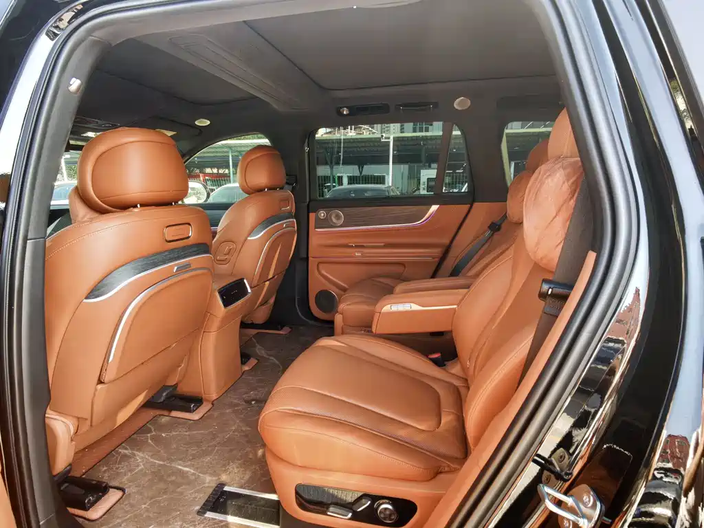 AITO ASK THE WORLD M9