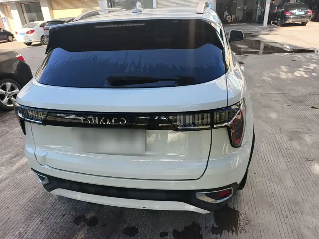Lynk & Co 01 — миниатюра 6