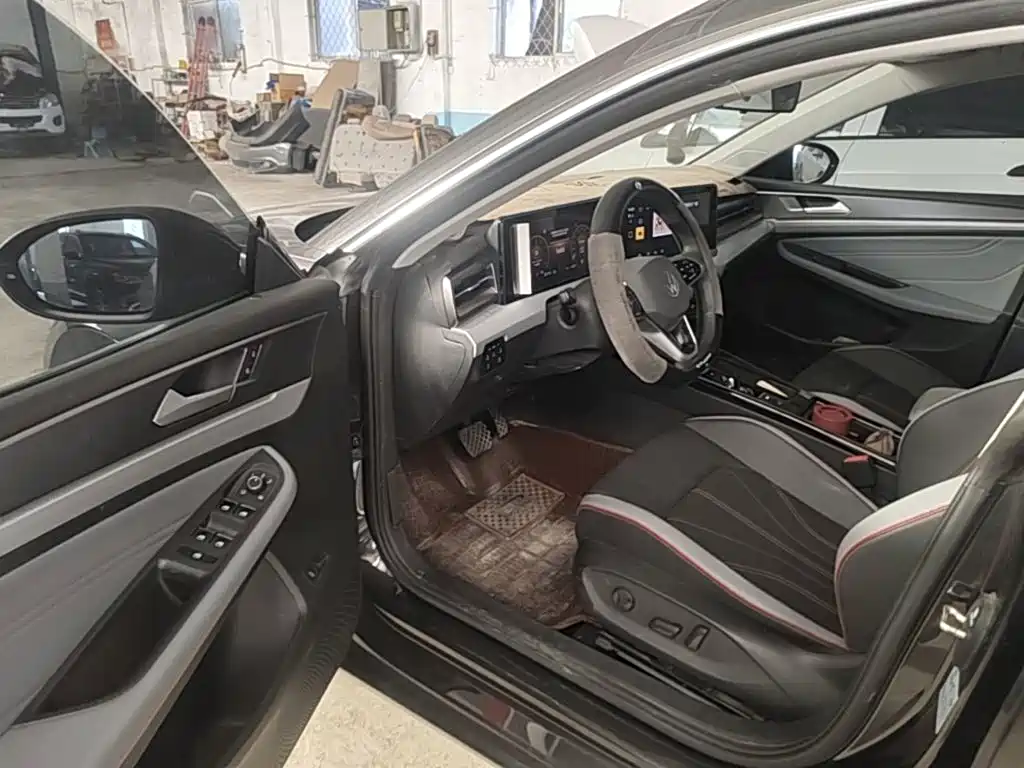 Volkswagen Lamando — миниатюра 16