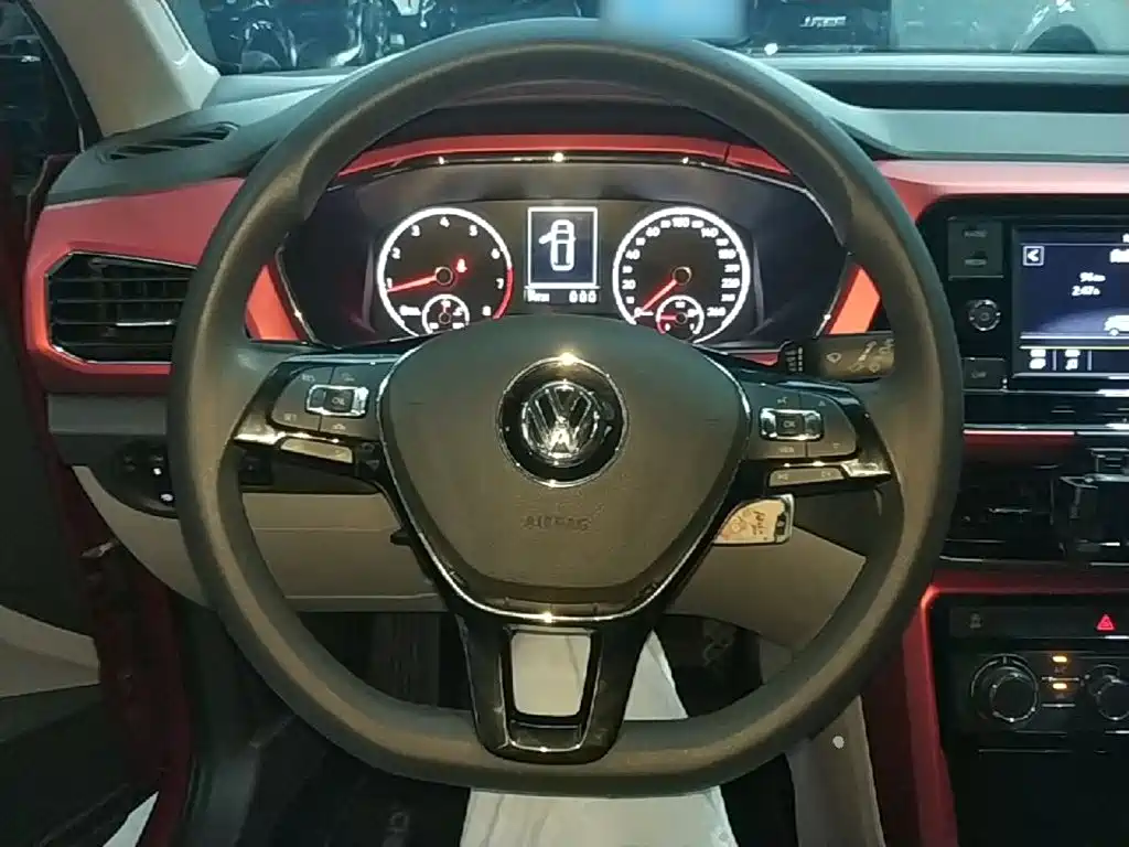 Volkswagen T-Cross — миниатюра 11