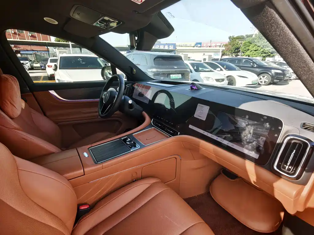 AITO ASK THE WORLD M9