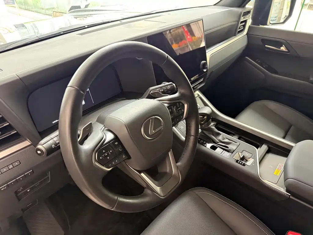 Lexus GX — миниатюра 12
