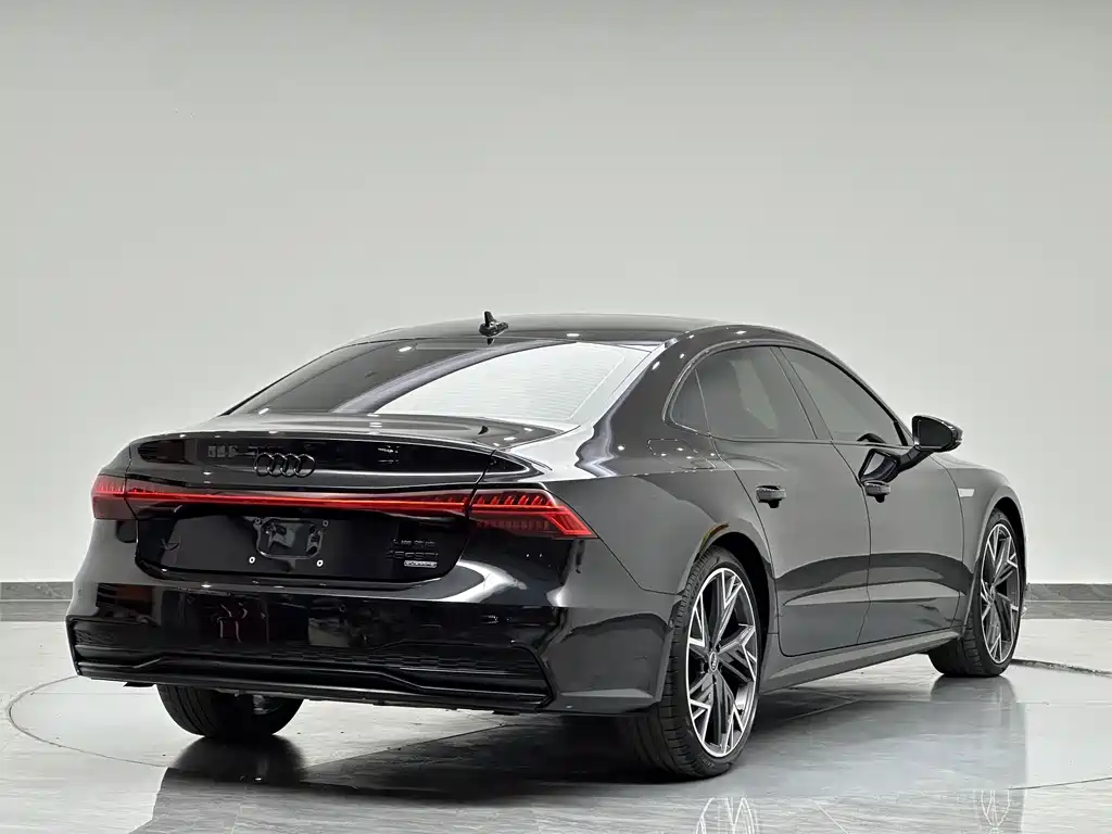 Audi A7L — миниатюра 9