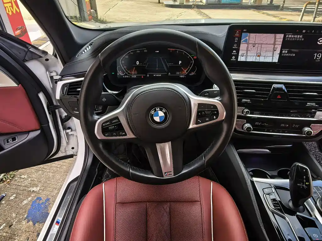 BMW 5 Series — миниатюра 17