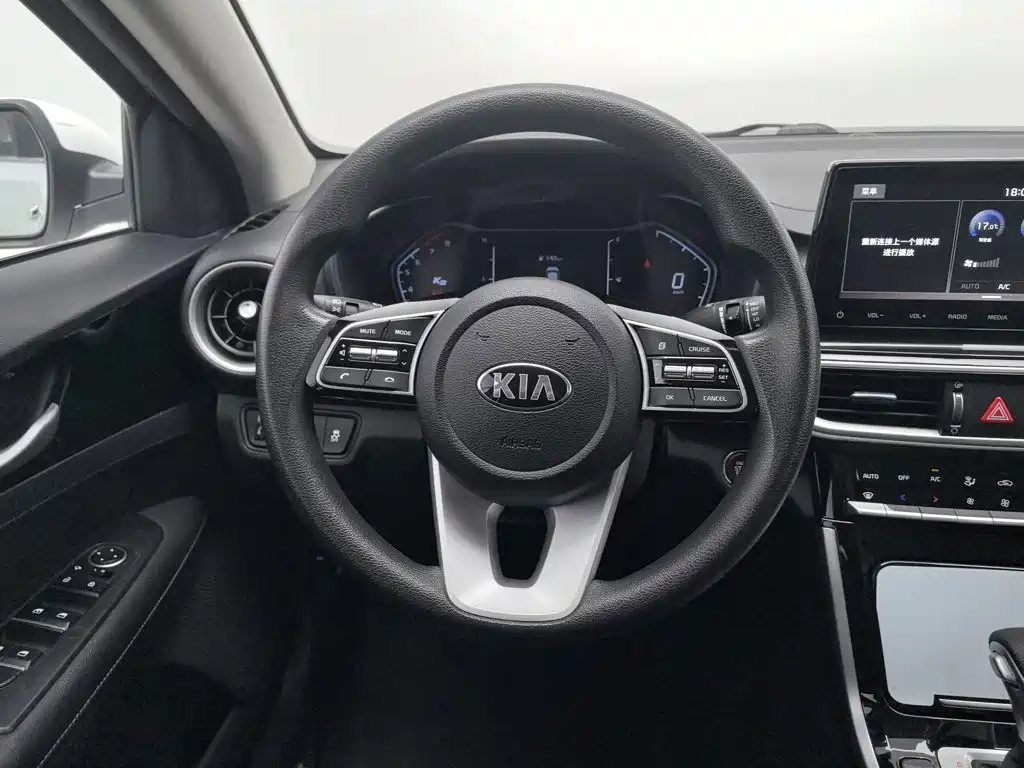Kia K3 — миниатюра 11