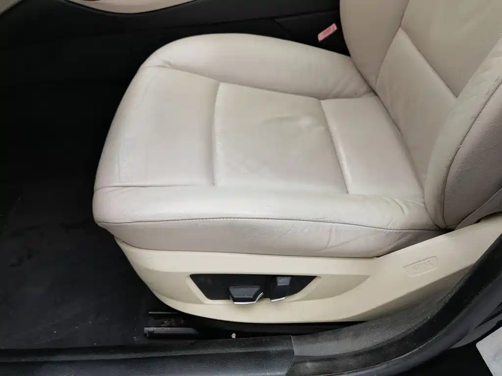 BMW 5 Series — миниатюра 20