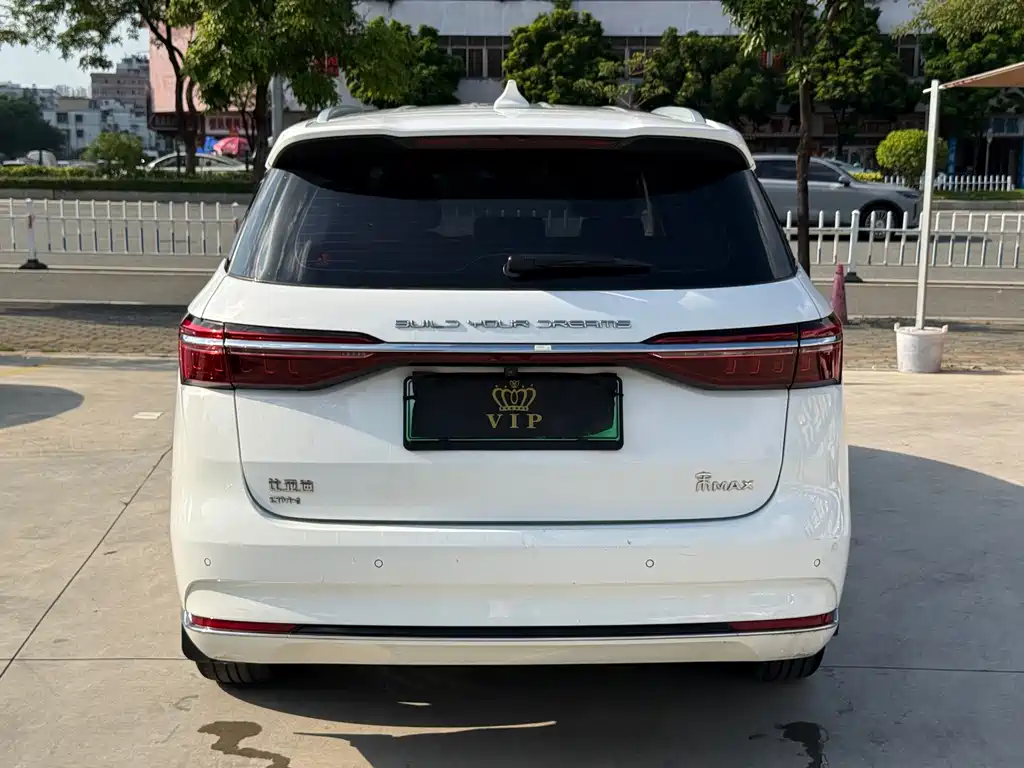 BYD MAX New Energy — миниатюра 5