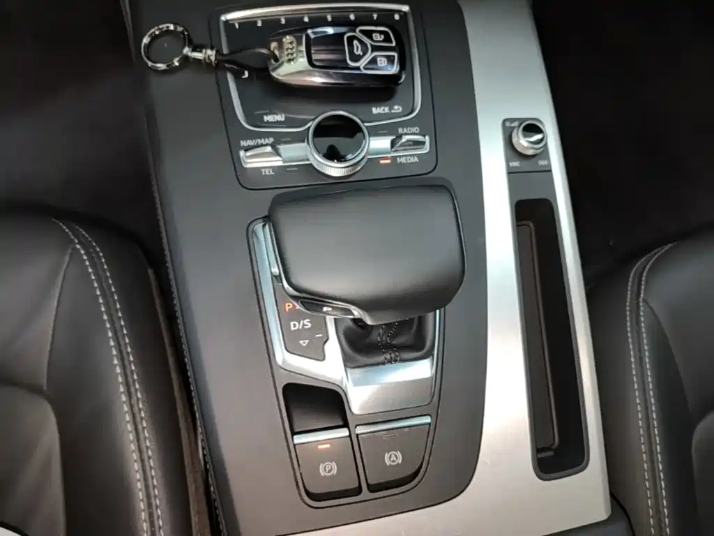Audi Q5L — миниатюра 14