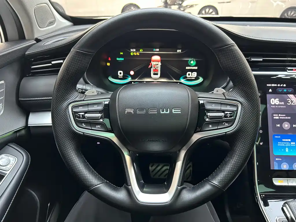 Roewe RX5 MAX — миниатюра 22
