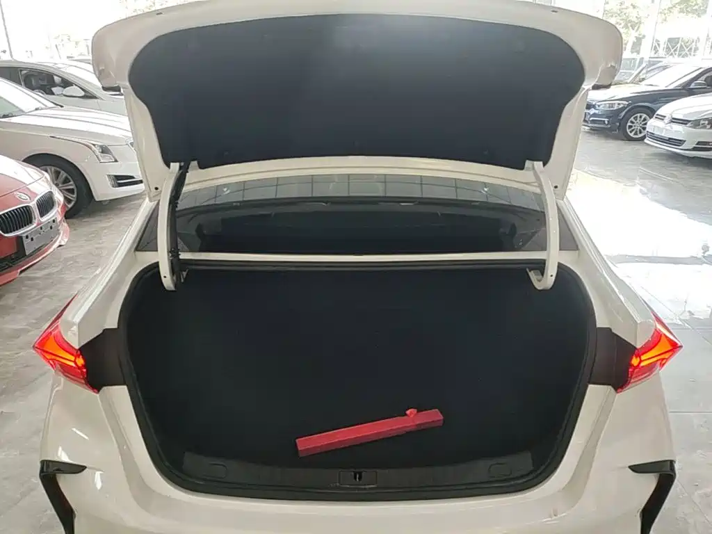 Buick Verano — миниатюра 19