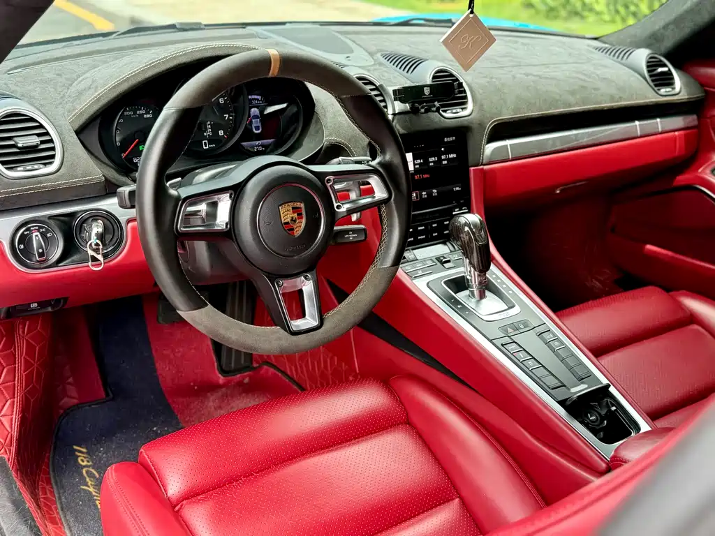 Porsche 718 2016 Cayman 2.0T