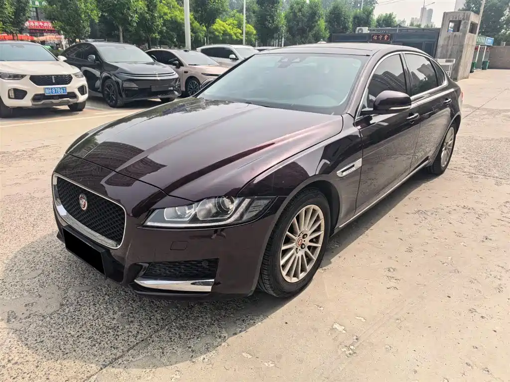 Купить Jaguar XFL