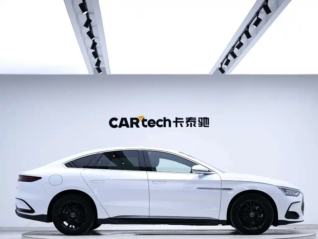 BYD Han — миниатюра 6