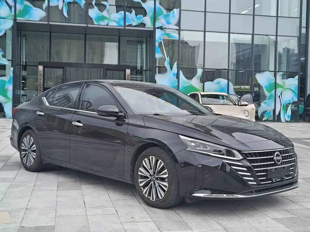 Nissan Teana — миниатюра 3