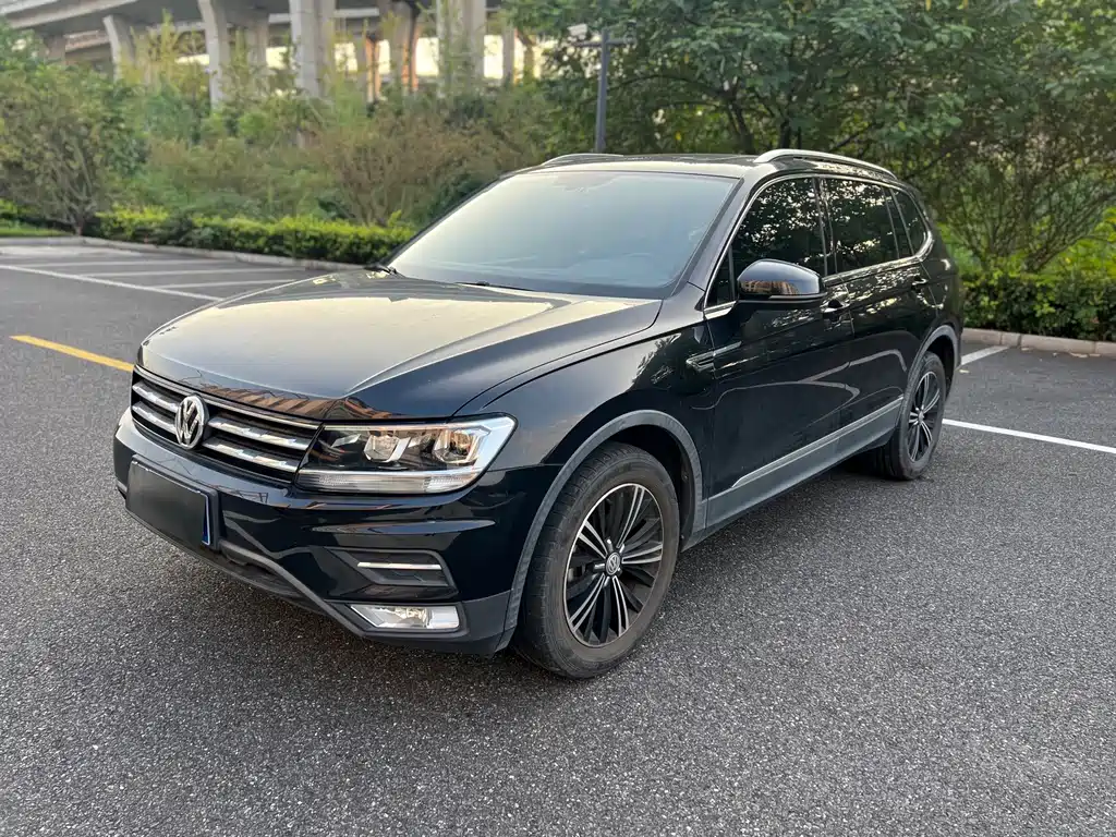 Volkswagen Tiguan L