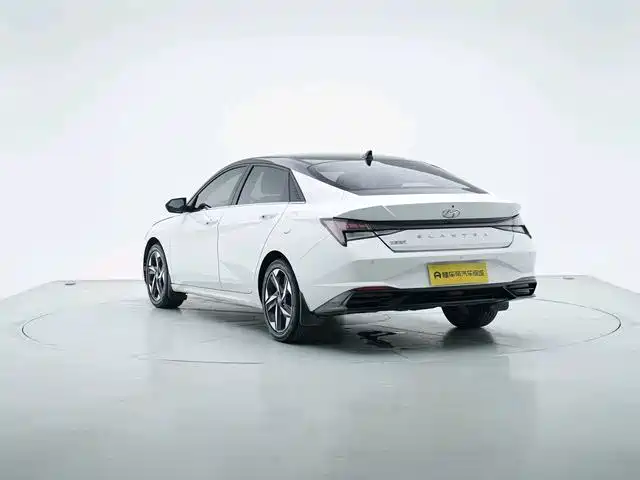 Hyundai Elantra — миниатюра 6