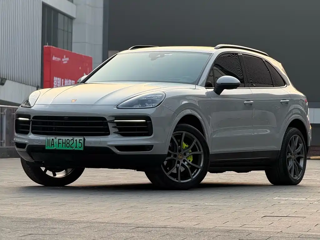 PORSCHE CAYENNE NEW ENERGY