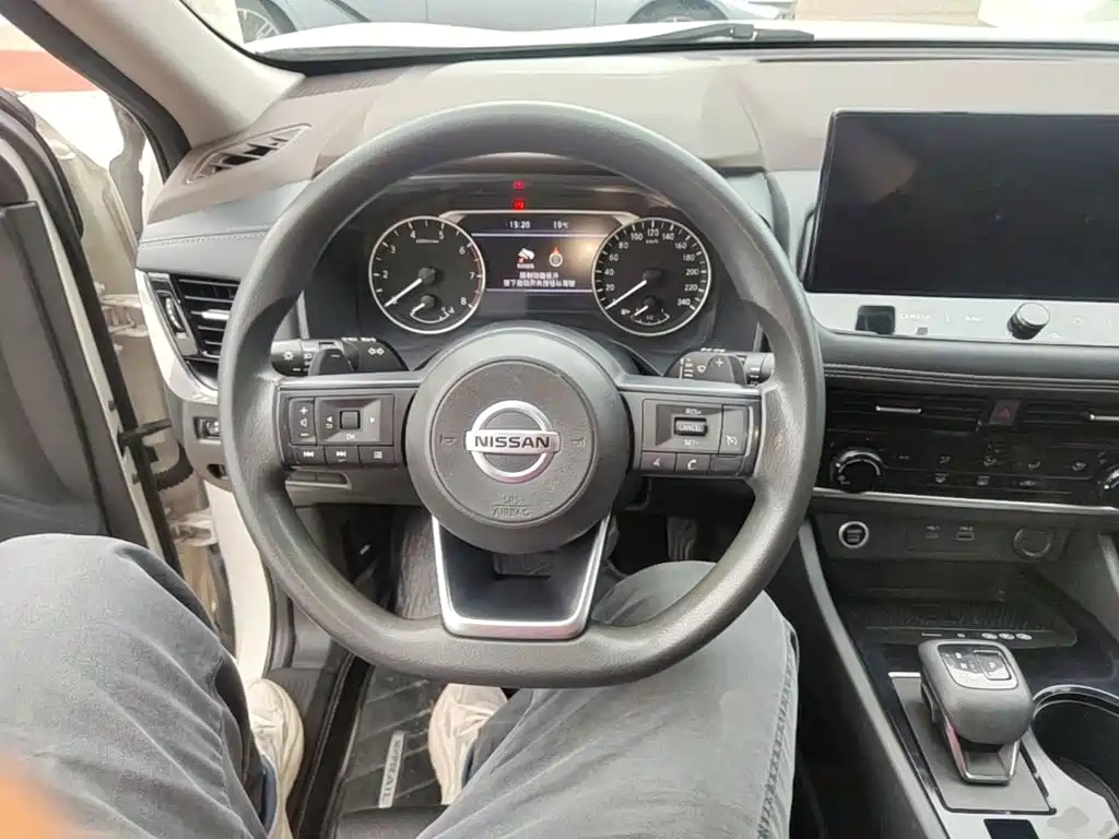 Nissan X-Trail — миниатюра 11