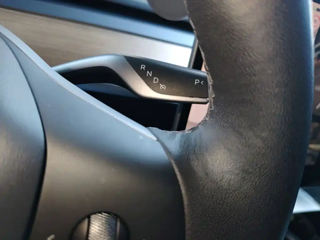 Tesla Model 3 — миниатюра 14
