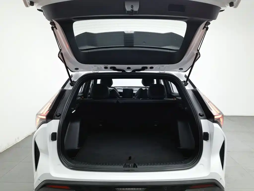 Geely Boyue — миниатюра 16