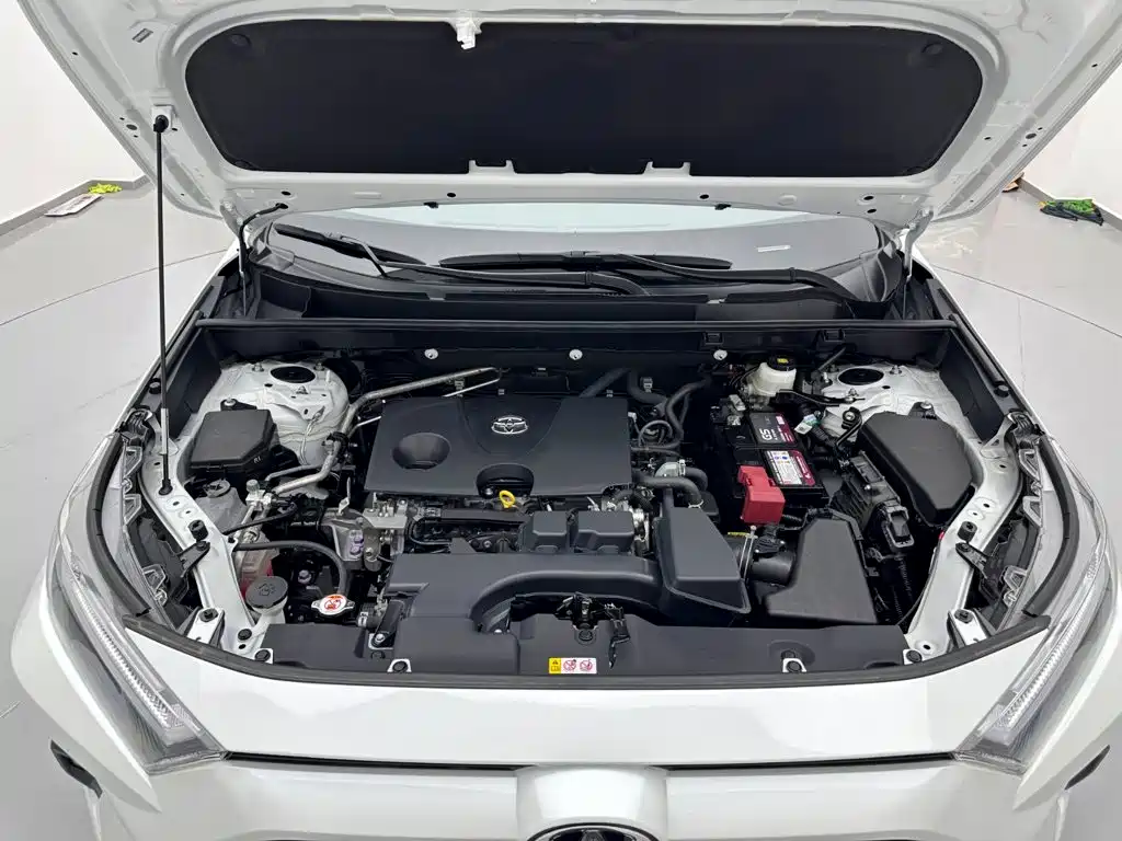 Toyota RAV4 — миниатюра 27