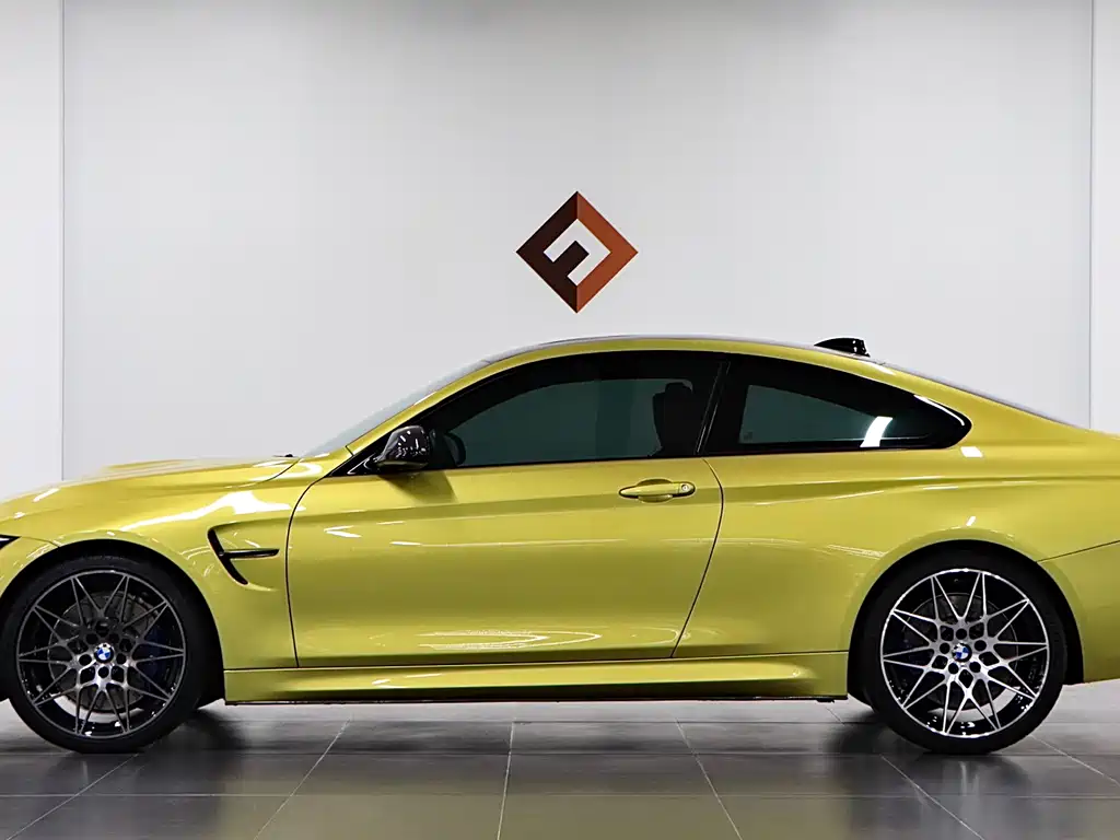 BMW M4