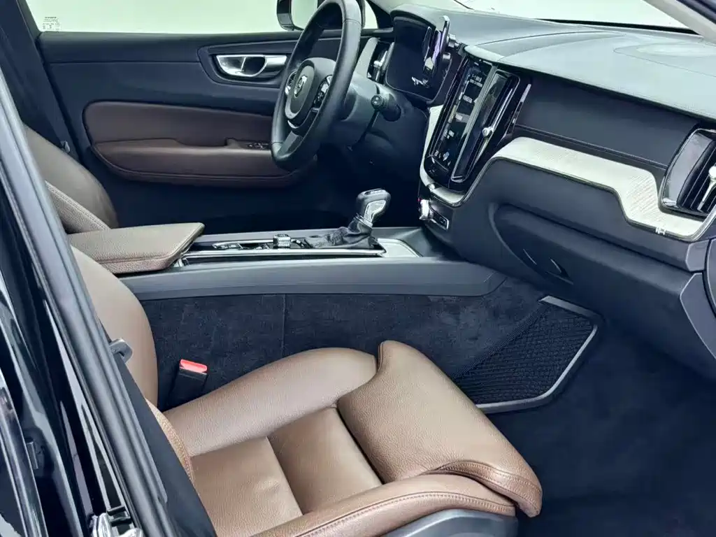 Volvo XC60 — миниатюра 18