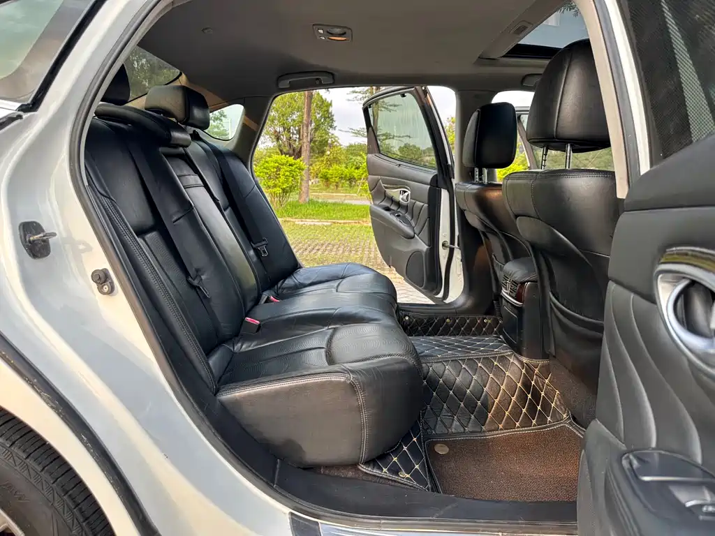 Infiniti M 2012 M25L
