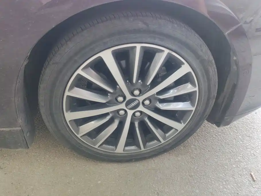 Lincoln MKZ — миниатюра 6