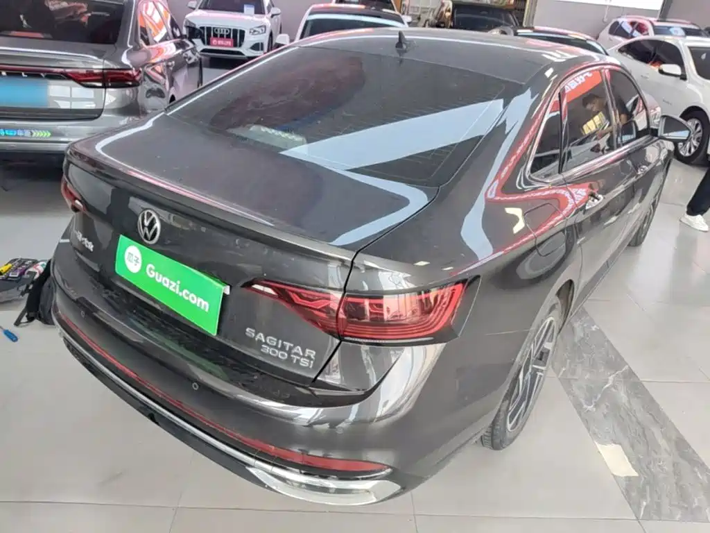 Volkswagen Sagitar — миниатюра 7