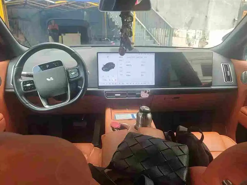 Li Auto Li L8 — миниатюра 4