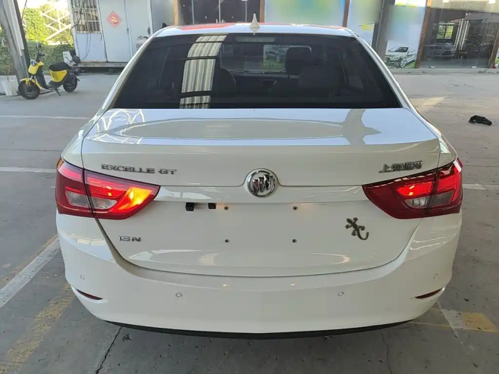 Buick Excelle — миниатюра 6