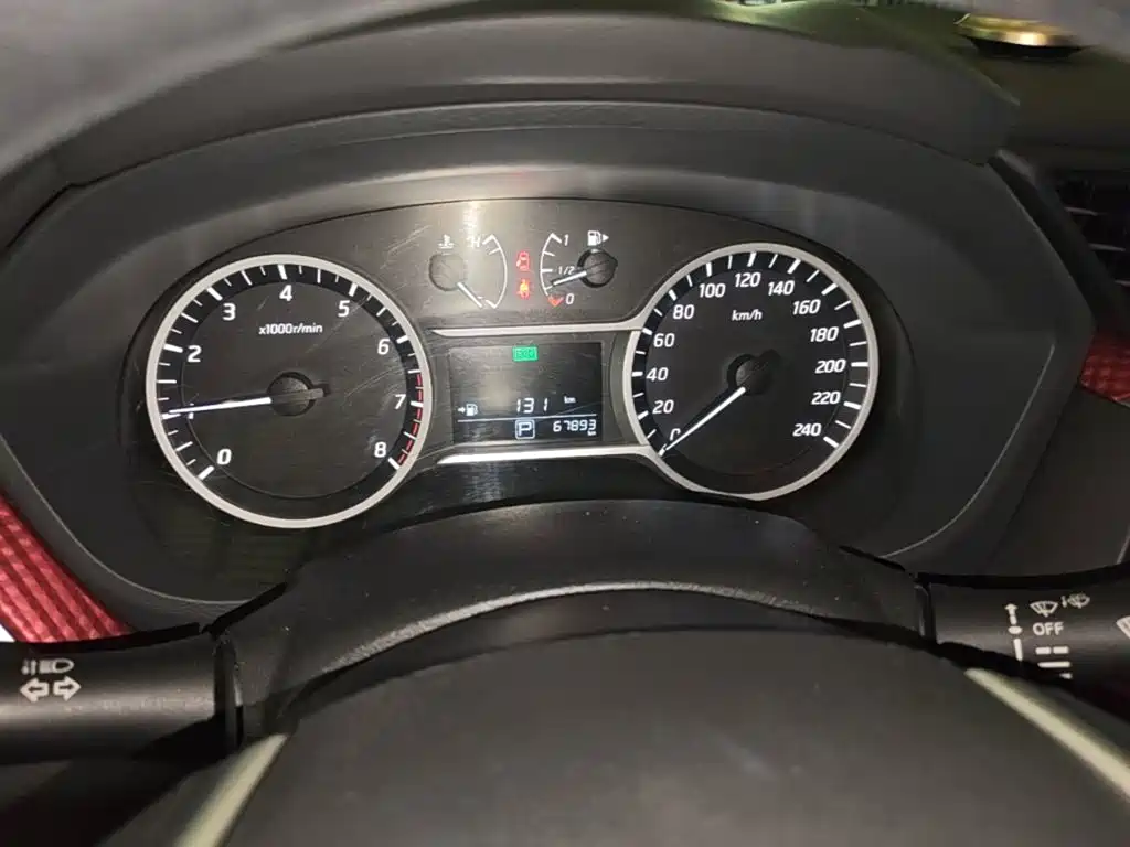 Nissan Bluebird — миниатюра 12