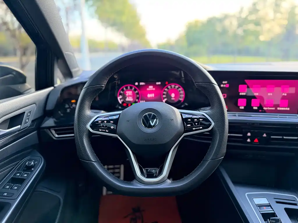 Volkswagen Golf — миниатюра 11