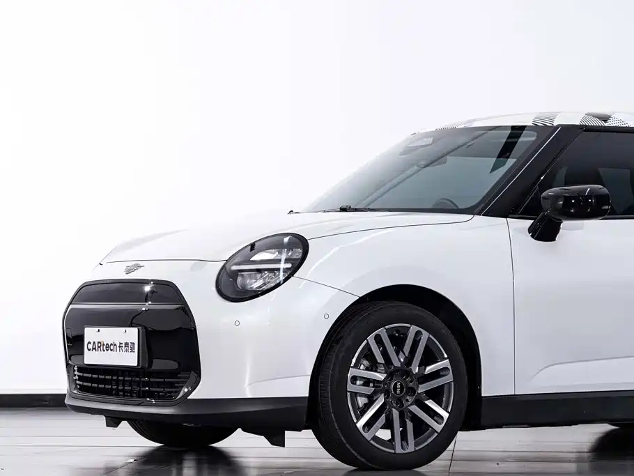 MINI MINI COOPER EV — миниатюра 5