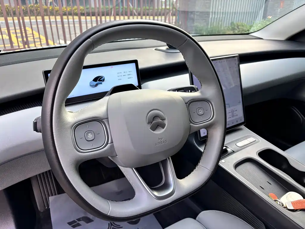 NIO ET5 — миниатюра 9