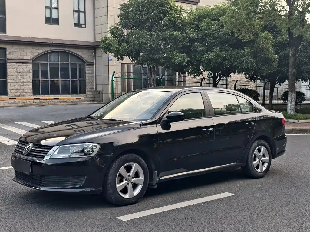 Volkswagen Lavida 2015