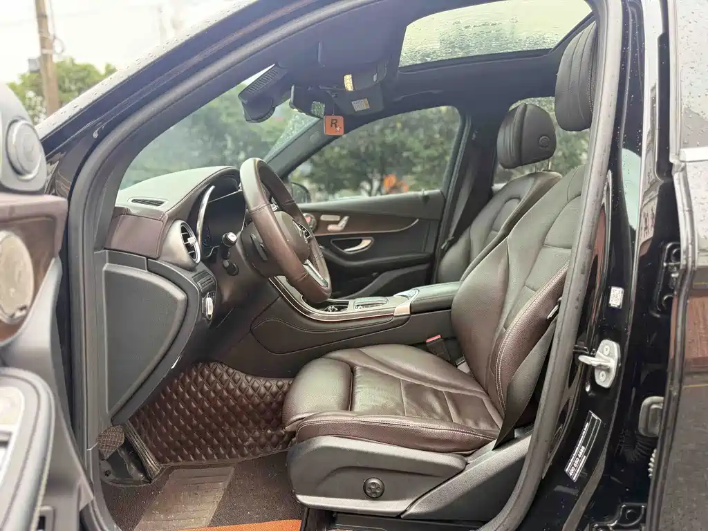 Mercedes-Benz GLC — миниатюра 10