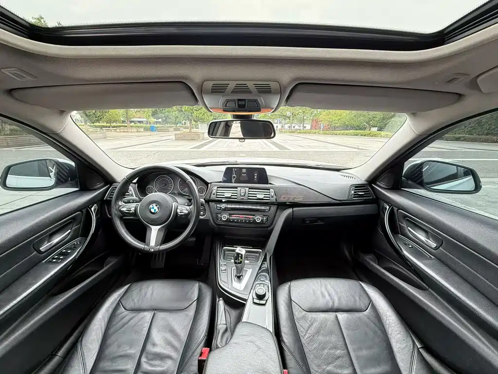 BMW 3 Series — миниатюра 5