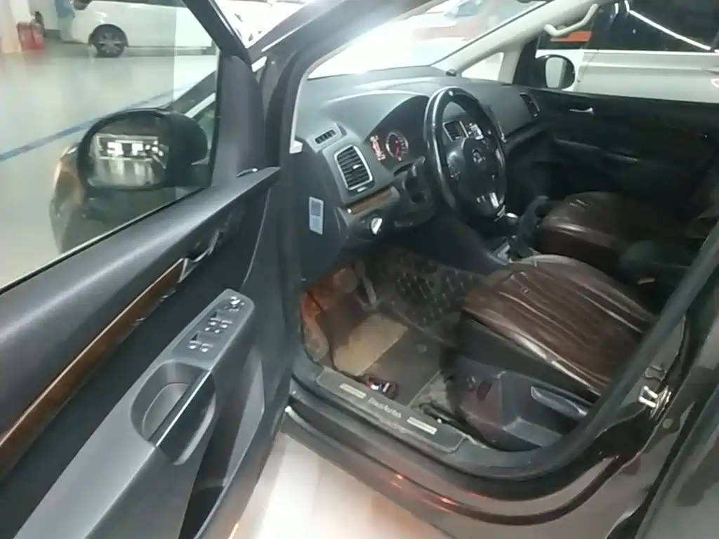 Volkswagen Sharan — миниатюра 16