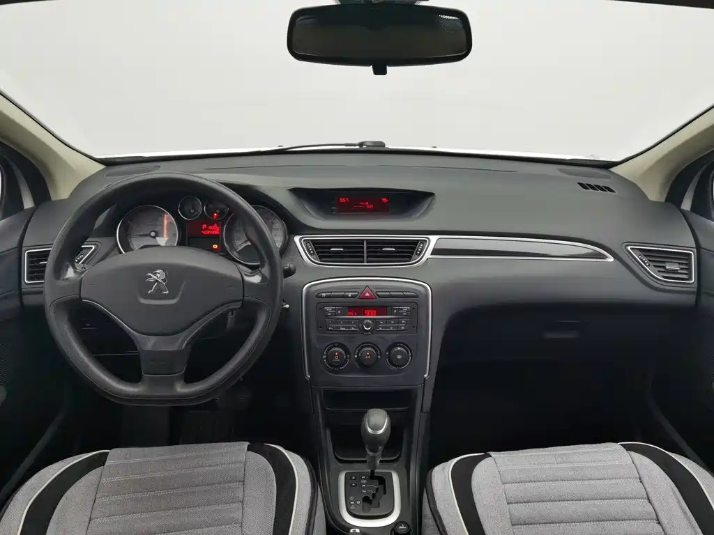 Peugeot 308 — миниатюра 5