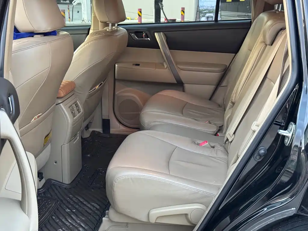 Toyota Highlander — миниатюра 5
